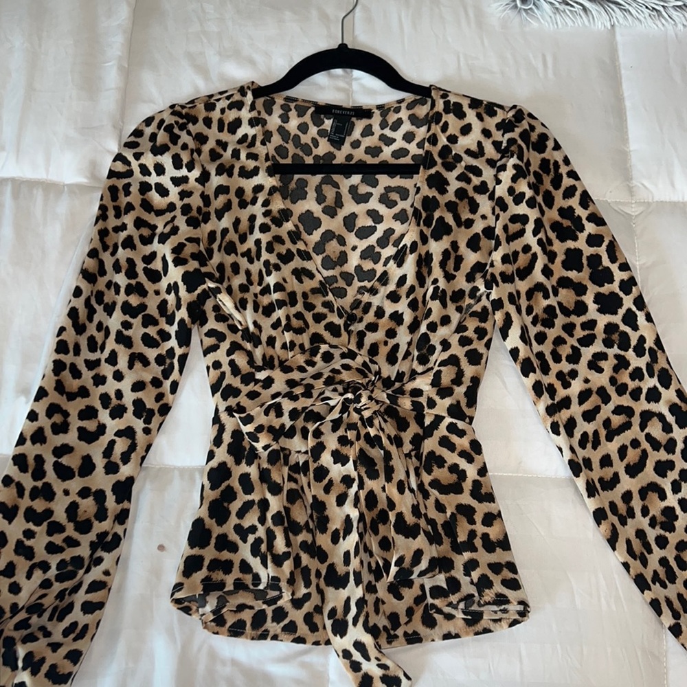 LEOPARD PRINT BLOUSE
